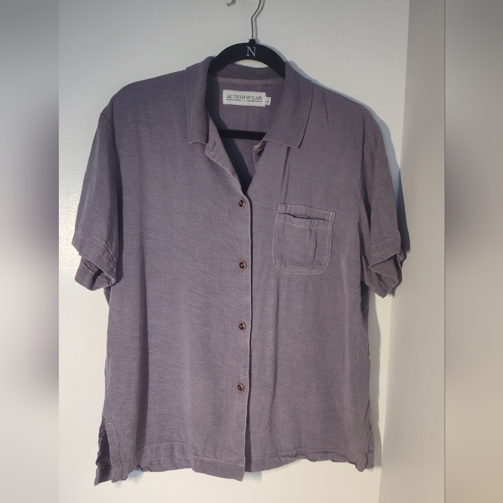 Action Wear Purple short sleeve cropped  casual shirt Size Lg #562